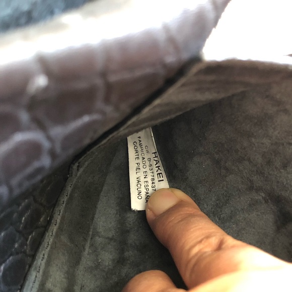 Hakei leather wristlet - Picture 10 of 10